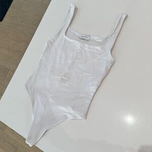 ARITZIA CONTOUR BODYSUIT — Small